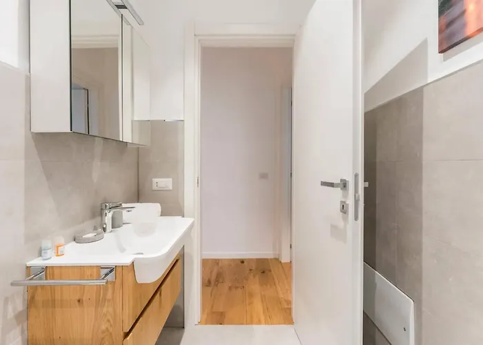 Cavallini Flat, Historic Center Of * Rome